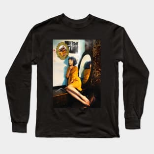 Mia on bedrom Long Sleeve T-Shirt